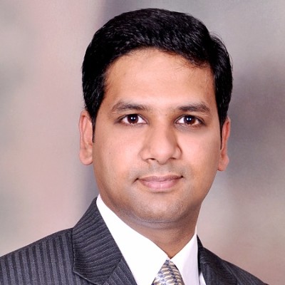 Vivek Sharma headshot